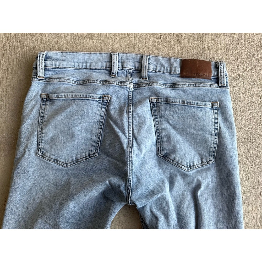 Tecovas Men's Slim Straight Jeans 36x30 Light Blue Stretch Denim Western Ranch - Picture 3 of 13